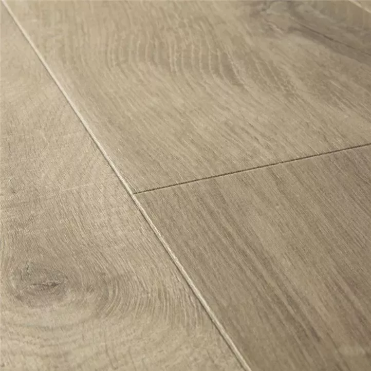 Roble suave marrón claro
